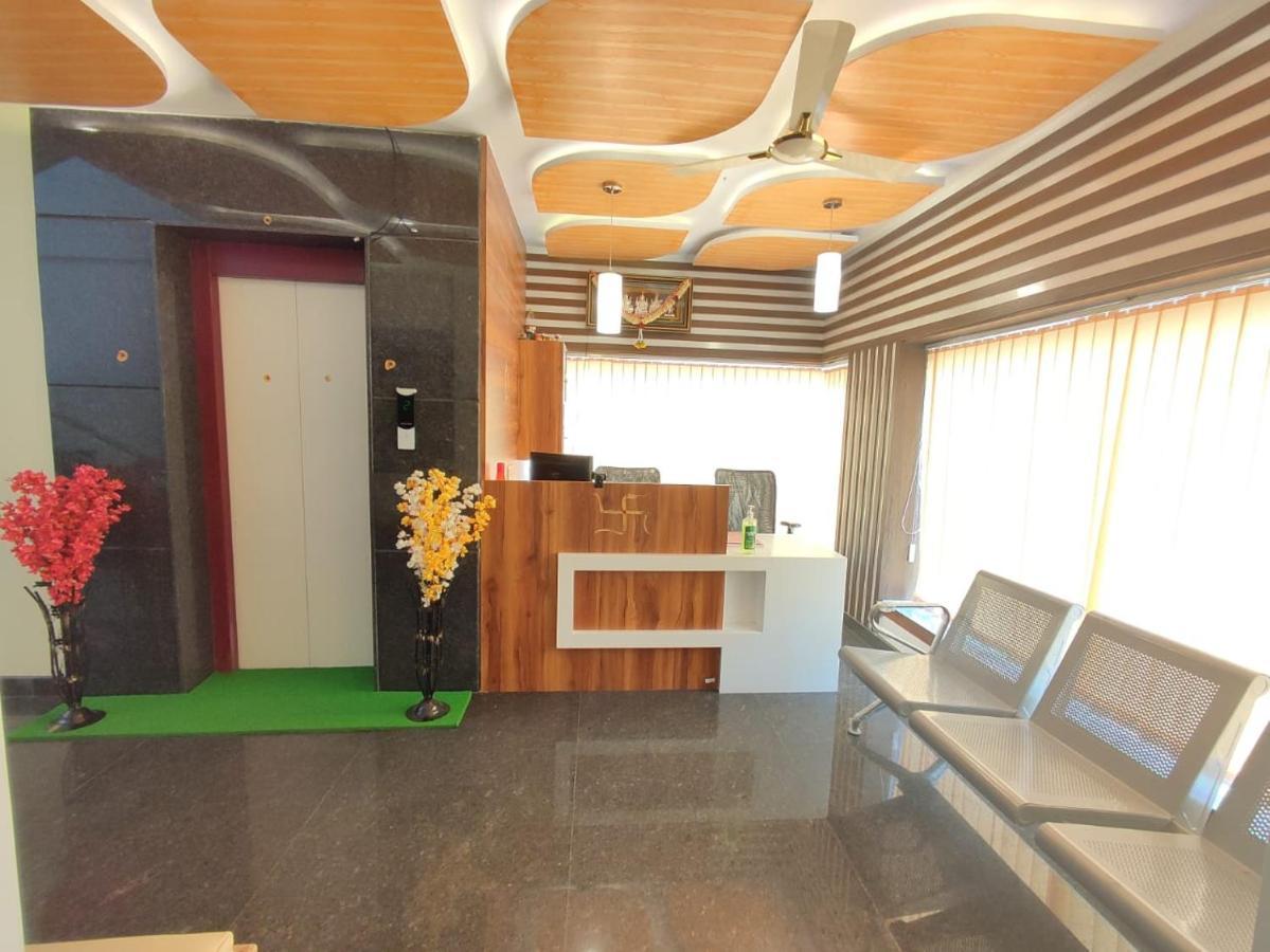Hotel Royal Suites Bangalore Bagian luar foto