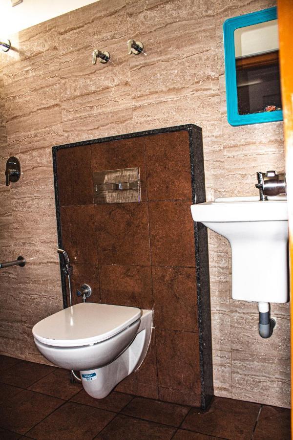 Hotel Royal Suites Bangalore Bagian luar foto